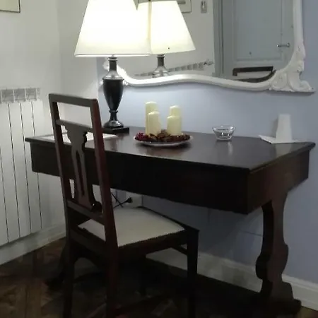 Demetra Nocleg ze śniadaniem